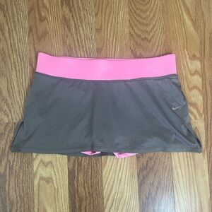 Nike dri-fit mini  skirts size M